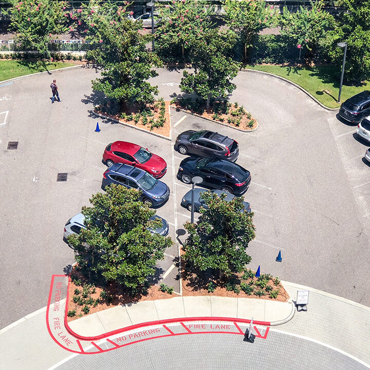 hotel parking lot security cameras